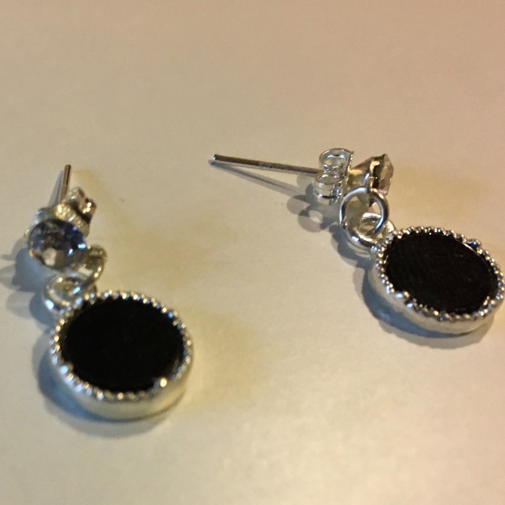 Black Circle stud earrings